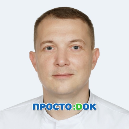 На фото Вебер Вячеслав Эдуардович