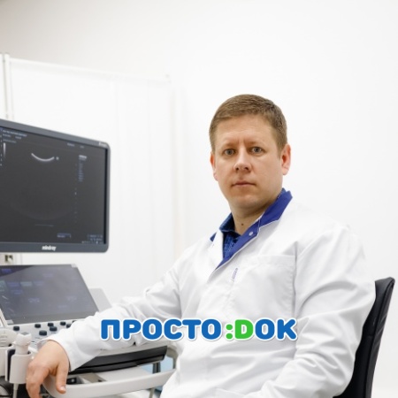 На фото Дровосеков Максим Васильевич