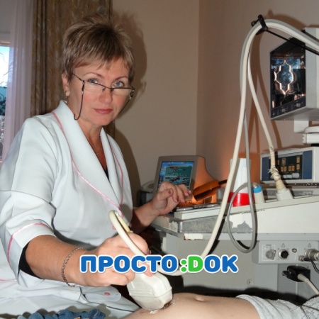 На фото Жекова Людмила Николаевна