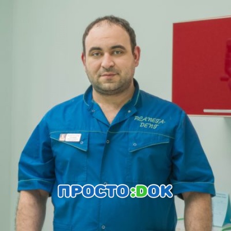 На фото Саруханян Николай Аликович