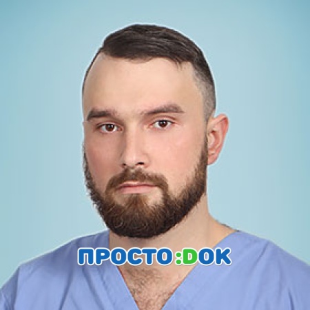 На фото Фахриев Рамазан Давлатович