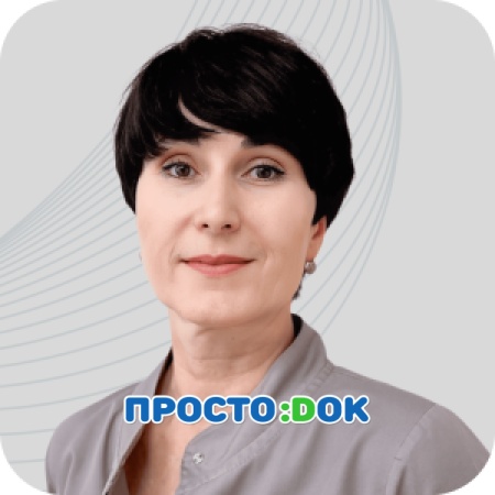 На фото Закирова Эльвина Сейтвелиевна