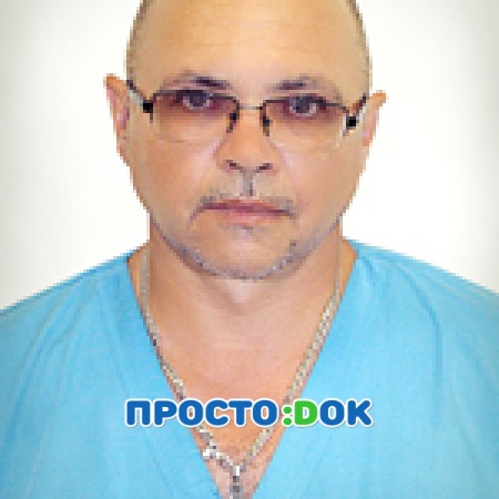 На фото Жук Александр Евгеньевич