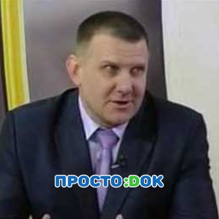 На фото Ивахненко Евгений Федорович