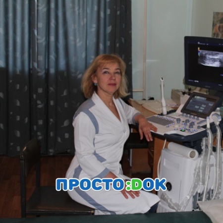 На фото Олейник Елена Виленовна