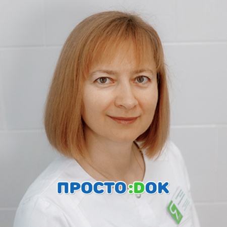 На фото Коляденкова Оксана Владимировна