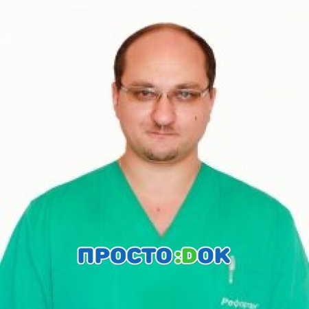 На фото Лазуренко Алексей Сергеевич