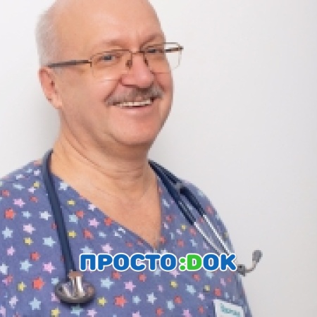 На фото Легконогов Александр Викторович
