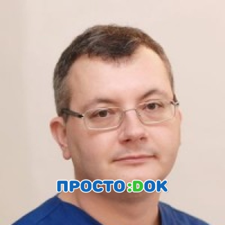 На фото Михайличенко Вячеслав Юрьевич