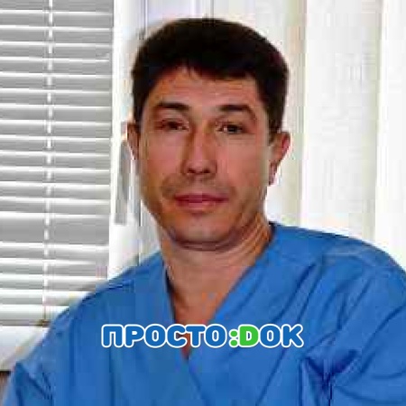 На фото Малышев Олег Брониславович