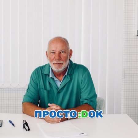На фото Никитин Михаил Александрович