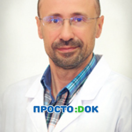На фото Зарубин Эдуард Викторович
