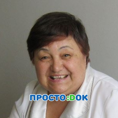 На фото Османова Ханифе Велишаевна