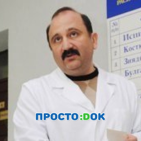 На фото Зиядинов Аблямит Решатович