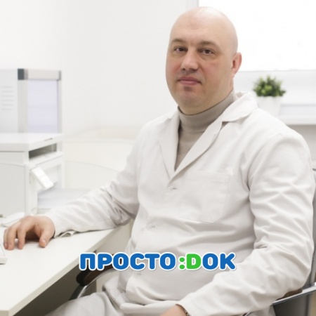На фото Остапенко Олег Владимирович
