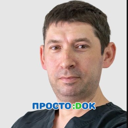 На фото Парамонов Михаил Юрьевич