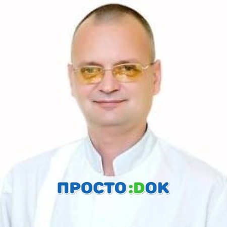 На фото Поплавский Владимир Владимирович