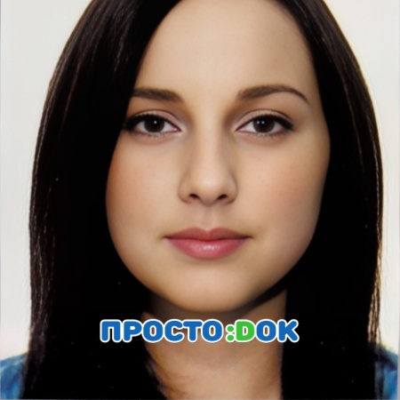 На фото Попова Елена Юрьевна