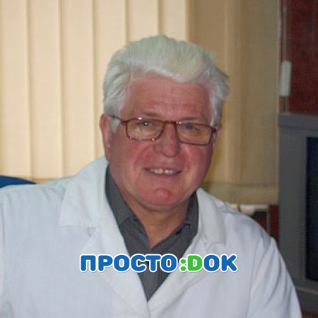 На фото Рангаев Геннадий Александрович