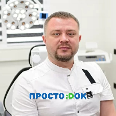 На фото Усачев Александр Николаевич