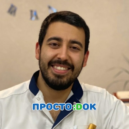На фото Фейзуллаев Риза Шевкетович