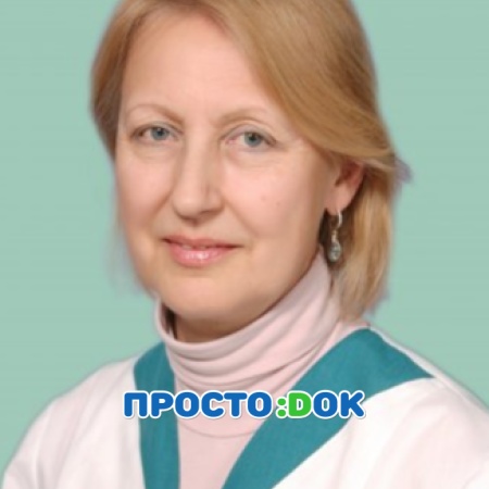 На фото Харламова Нина Сергеевна