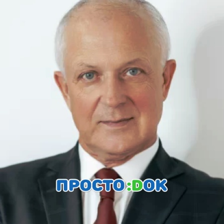 На фото Кобицкий Михаил Михайлович