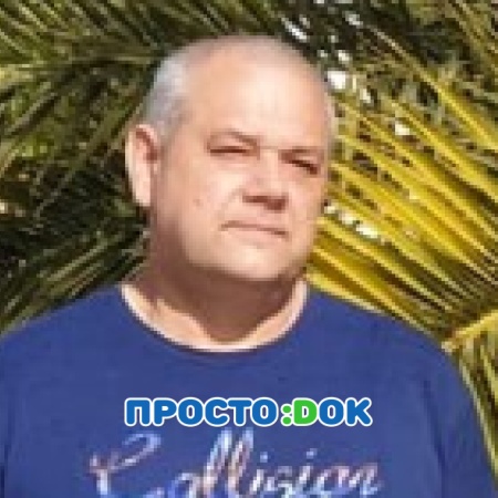 На фото Дьяченко Владимир Васильевич