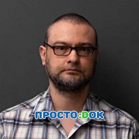 На фото Малев Александр Леонидович