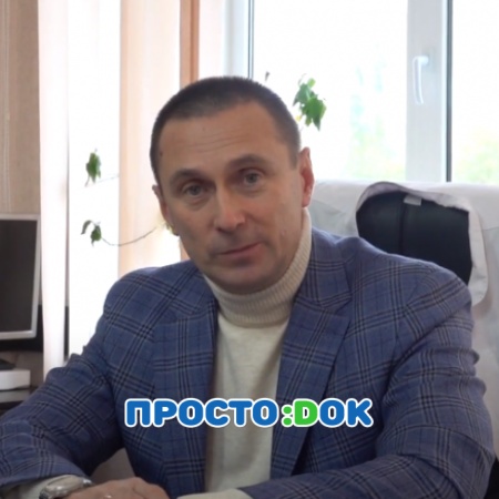 На фото Еникеев Марат Альбертович