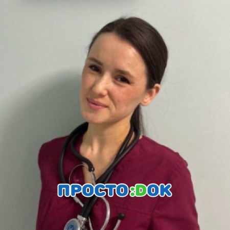 На фото Бекирова Замира Зинуровна