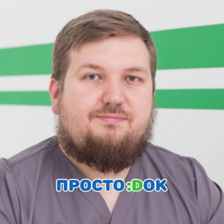 На фото Шестаков Ярослав Владимирович