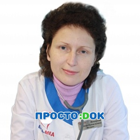 На фото Венгерова Ирина Витальевна
