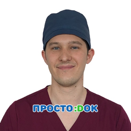 На фото Еланский Дмитрий Александрович