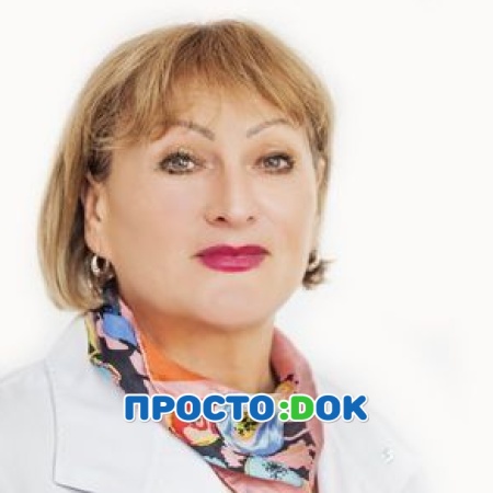 На фото Столярова Елена Петровна