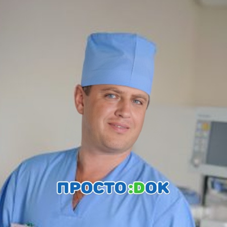 На фото Семченко Сергей Владимирович