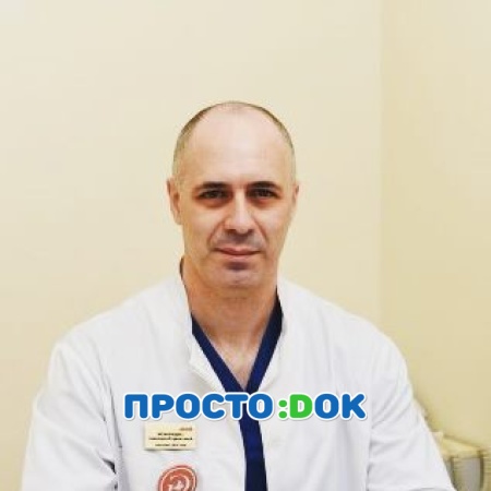 На фото Сидоренков Александр Валерьевич