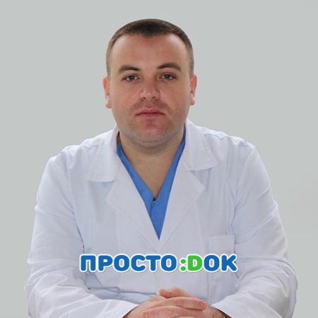 На фото Теняк Антон Юрьевич