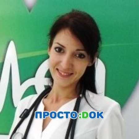 На фото Жеребкова Евгения Евгеньевна