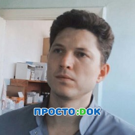 На фото Непомнящий Глеб Викторович