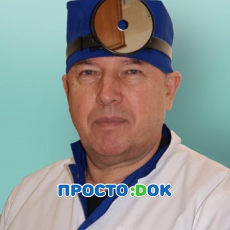 На фото Ткач Юрий Николаевич
