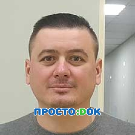 На фото Ющенко Константин Николаевич
