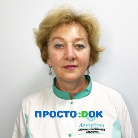 На фото Лущенко Лариса Анатольевна