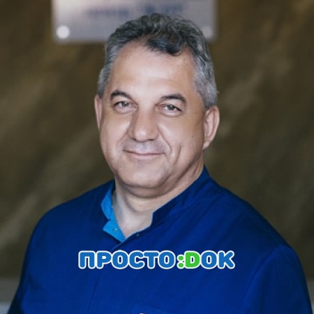 На фото Гавриш Виталий Николаевич