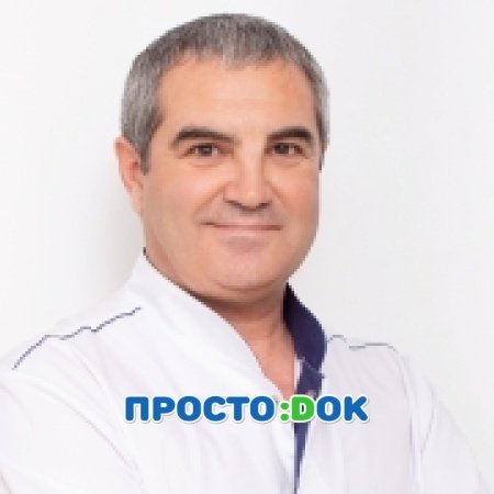 На фото Алиев Али Якубович