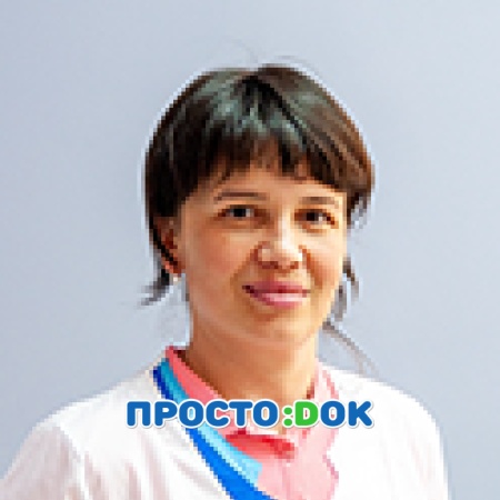 На фото Хайбуллаева Эльвина Сергеевна
