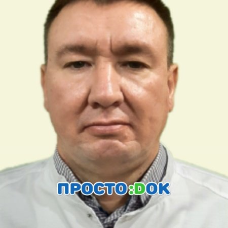 На фото Аксенов Руслан Владимирович