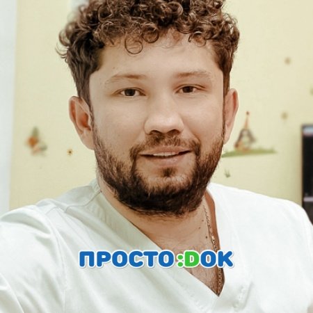 На фото Хамитов Андрей Альфирович