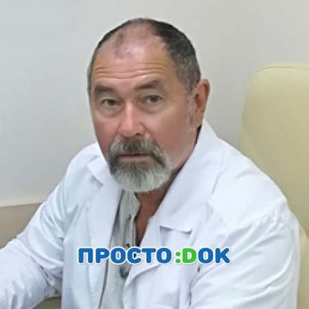 На фото Сидубаев Валерий Алексеевич