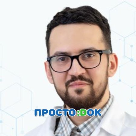 На фото Аль-Нсоур Рашед Джамал